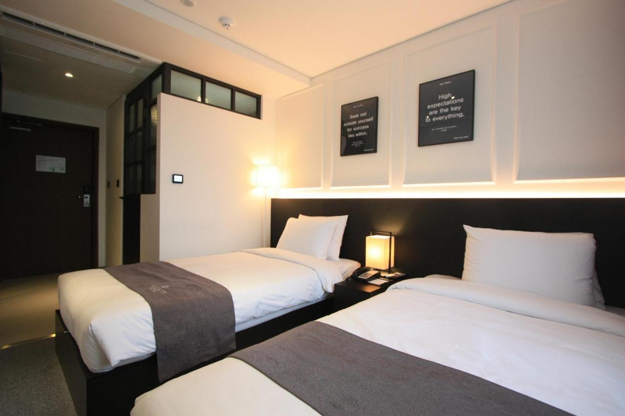 Vella Suite Hotel Szuvon Kültér fotó