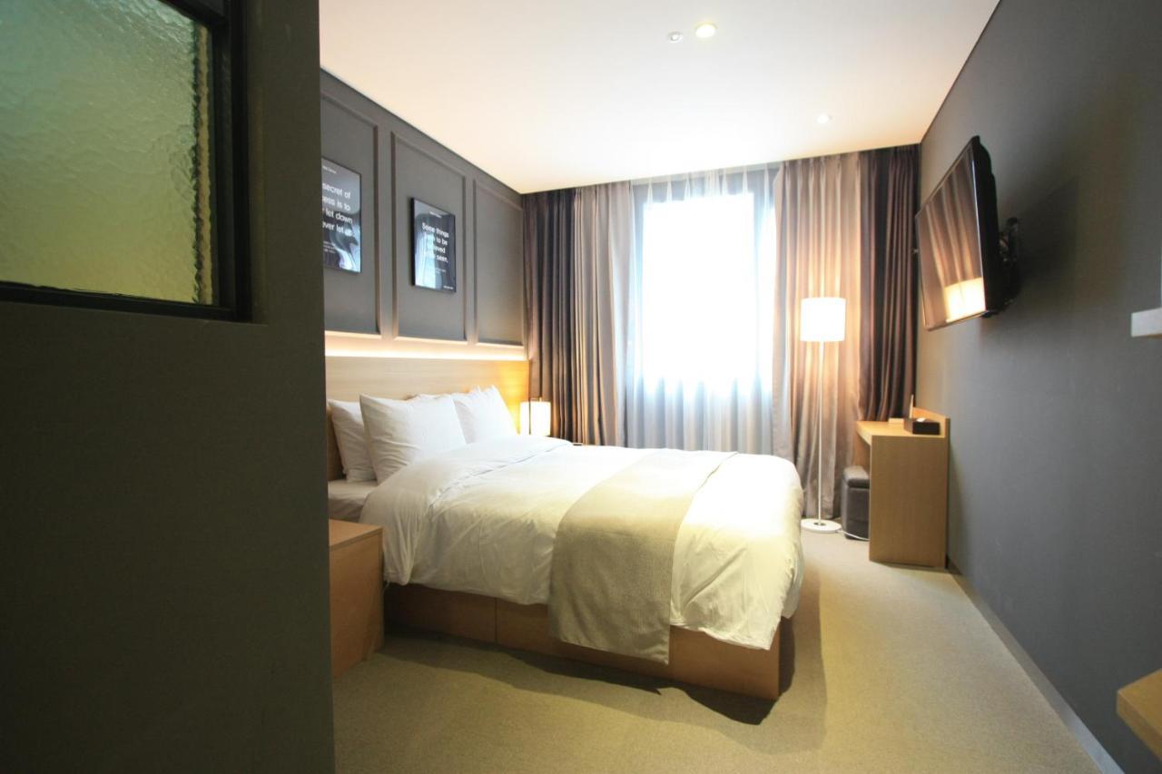 Vella Suite Hotel Szuvon Kültér fotó