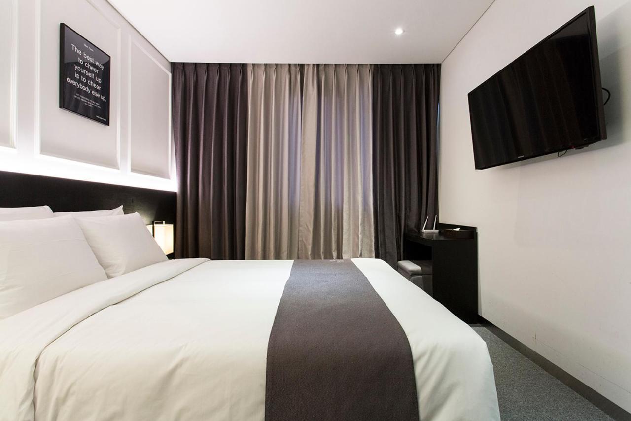 Vella Suite Hotel Szuvon Kültér fotó